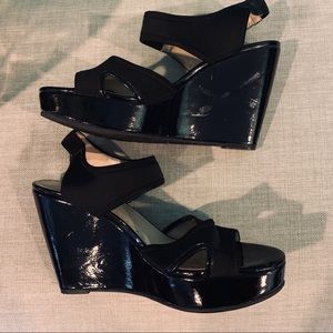 💖 Adrienne Vittadini Patent Wedge Sandal